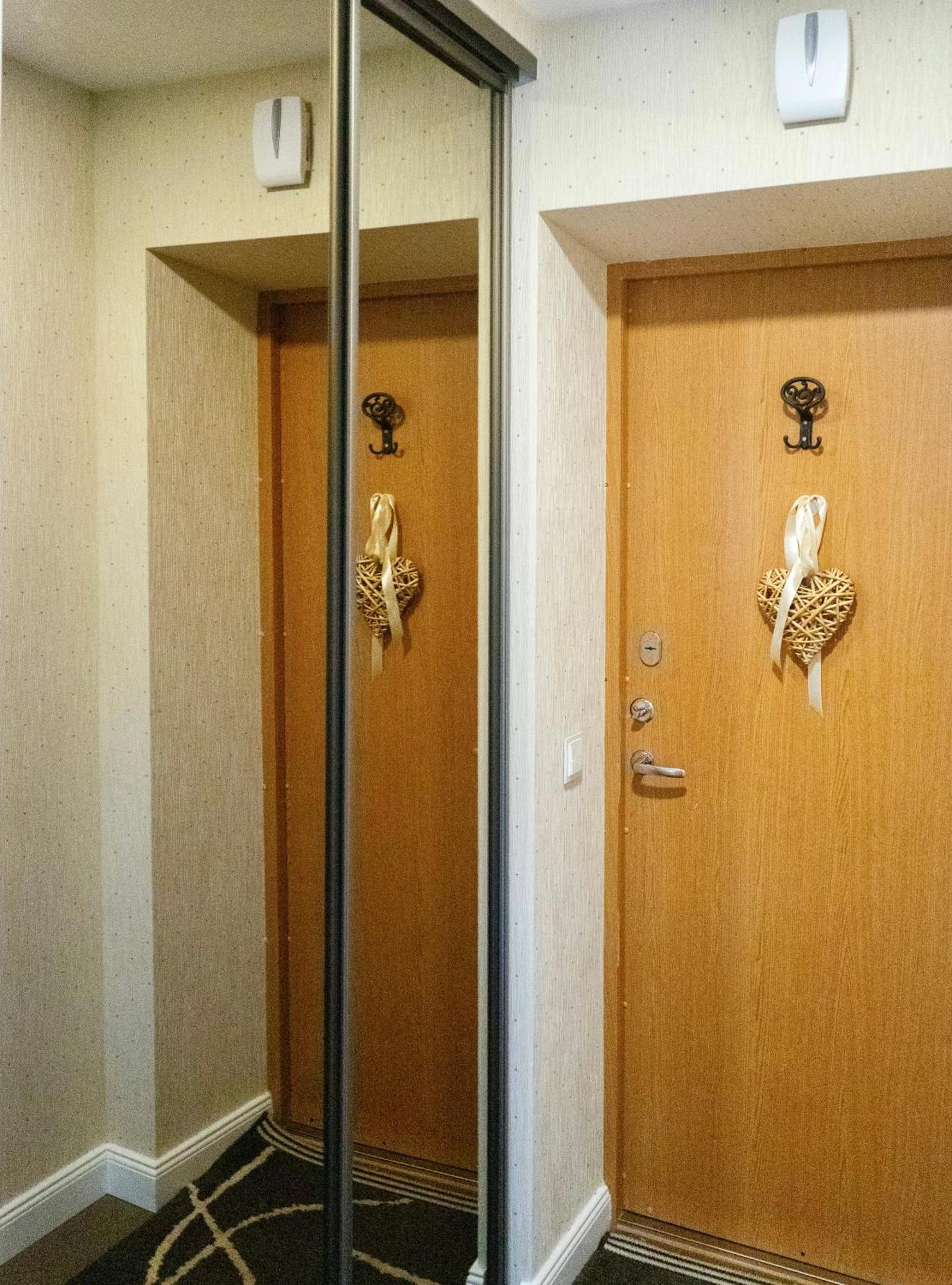 Petite City Centre Apartment Шяуляй Екстер'єр фото